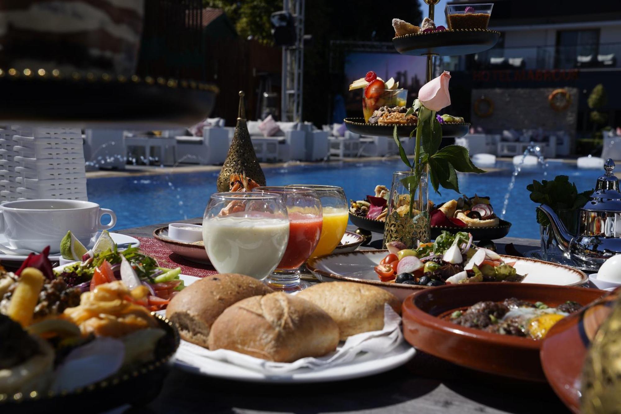 Mabrouk Hotel And Suites- Adult Only أغادير المظهر الخارجي الصورة